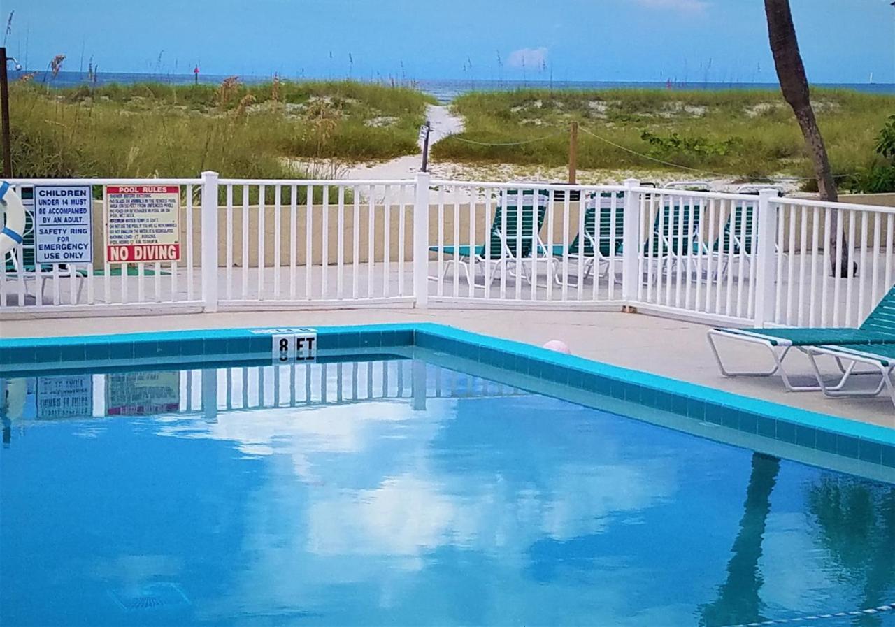 Johns Pass Motel Treasure Island
